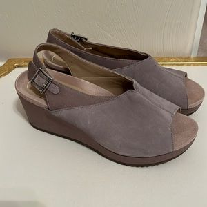 VIONIC grey nubuck wedges